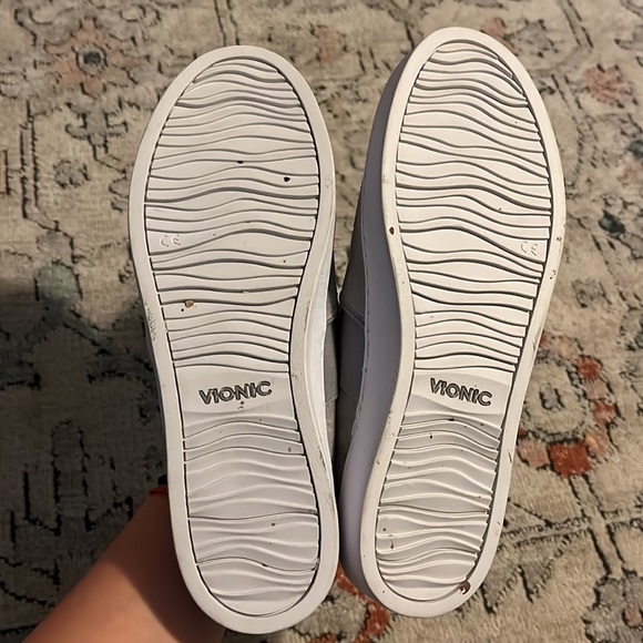 Vionic Grey Shoes - Picture 4 of 8